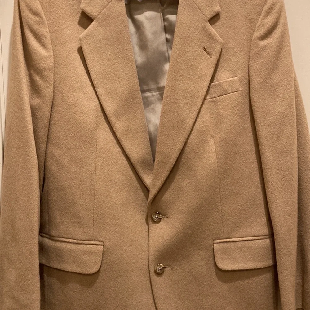 Club Room Men’s Sz 40 Blazer Sport Coat Jacket Beige Tan 2 Button Lined Pockets
